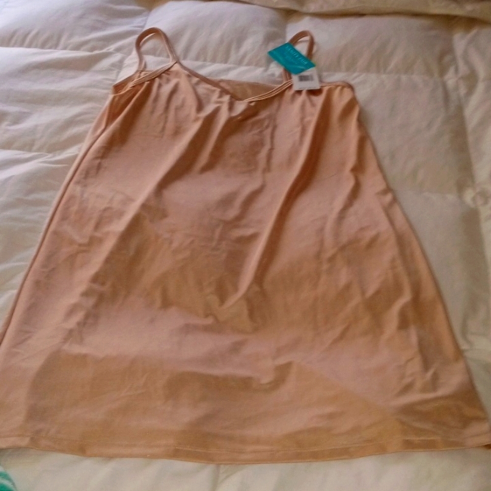 Slip nwt - Picture 1 of 5